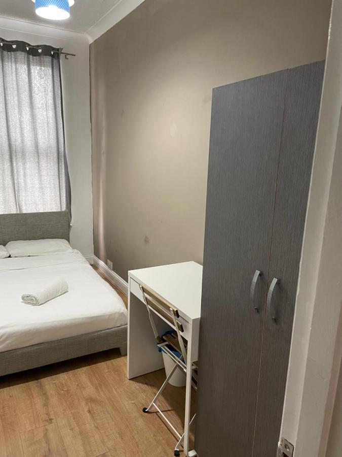 03 Bedroom Apartment-self Check In Appartamento Londra