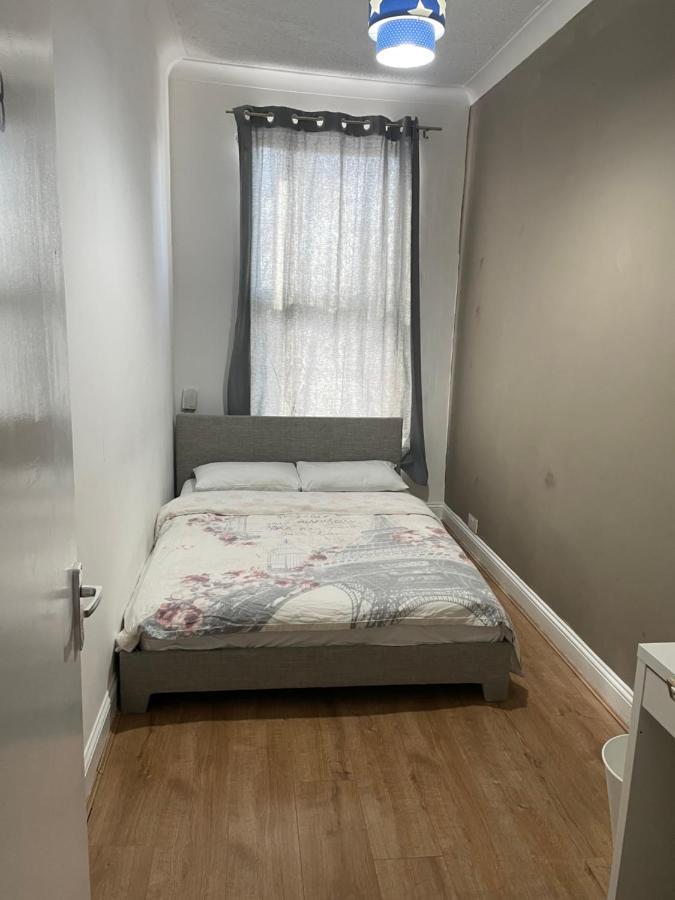 03 Bedroom Apartment-self Check In Appartamento